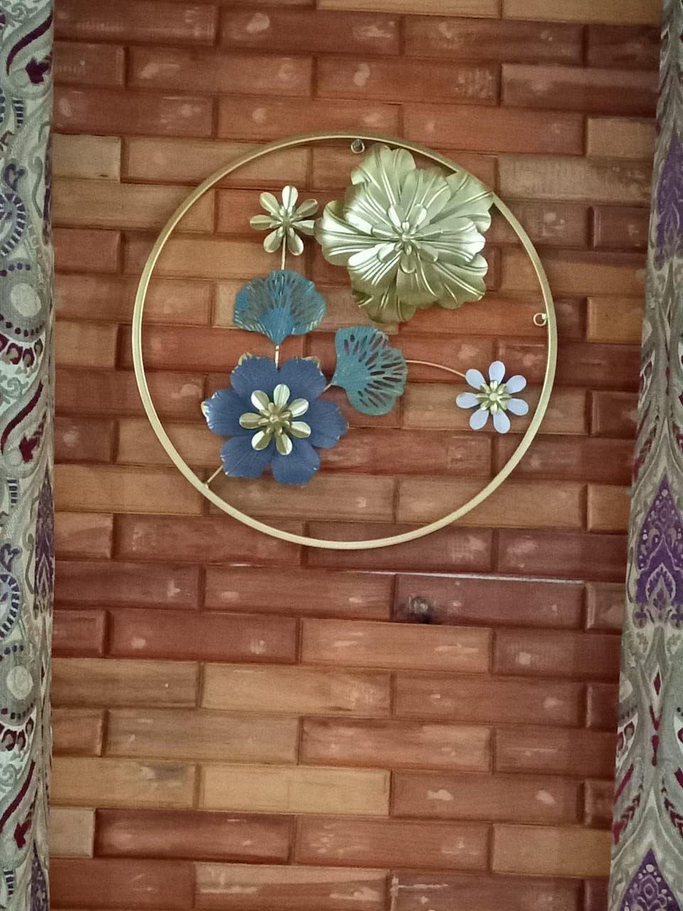 Golden Metal Flower Frame Round Elegant Imported Decorative Wall Art